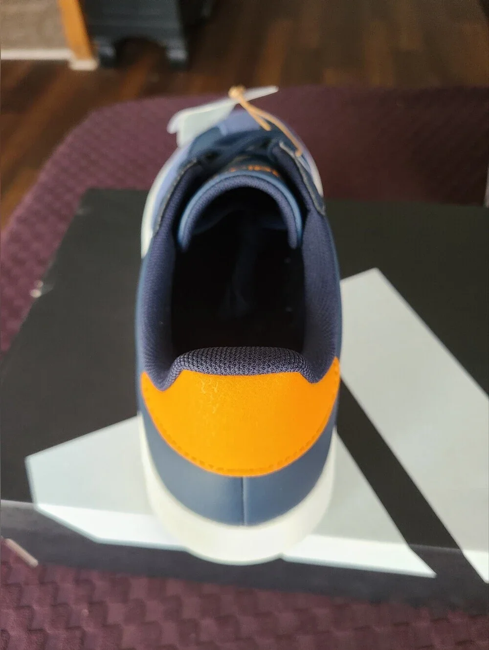 Men's Adidas Berreda size 9 new with box Navy, White, Orange